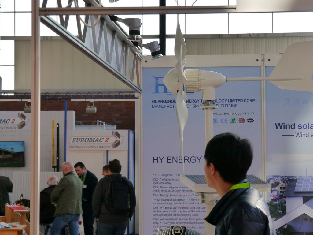p1000440