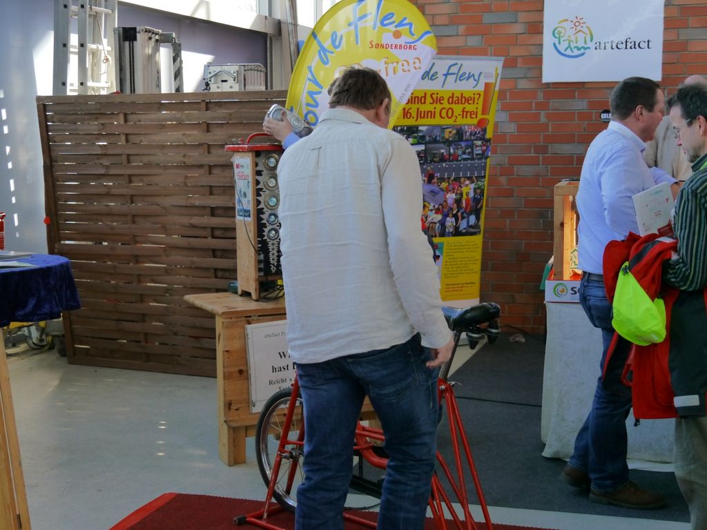 p1000458