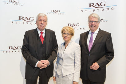 Der Vorstand der RAG-Stiftung (v.l.n.r.): Dr. Werner Müller (Vorsitzender), Bärbel Bergerhoff-Wodopia (Vorstand Personal), Dr. Helmut Linssen (Vorstand Finanzen). © Nikelowski.
