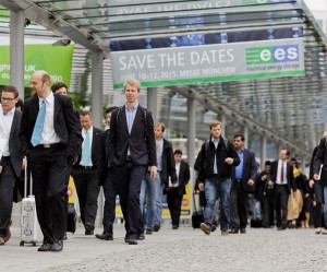 ees Europe zeigt vom 10. bis 12. Juni 2015 Produkte und Services aus der gesamten Wertschöpfungskette innovativer Batterie- und Energiespeichertechnik / Pressebild: ees
