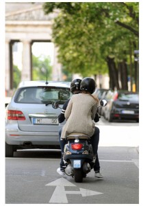 Kaum noch einer kommt auf die Idee, ohne Zwang mit dem Auto durchs Zentrum zu fahren, die Städte sind voll.