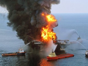 Brennende Oelplattform Deepwater Horizon / Pressebild: GRD