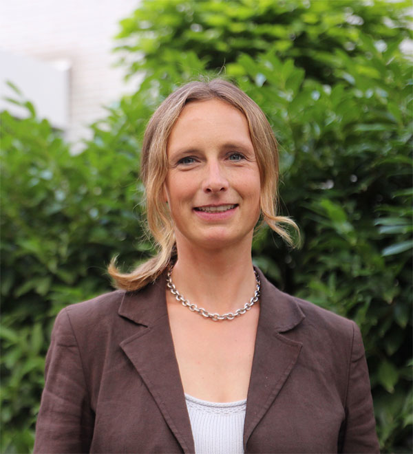 Dr. Kirsten Nölke verantwortet ab sofort die energiewirtschaftlichen Abwicklungsprozesse und den Kundenservice / Pressebild: Naturstrom