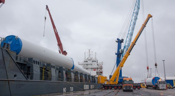 Sensible Fracht aus Spanien am Container Terminal Bremerhaven / Pressebild: EUROGATE