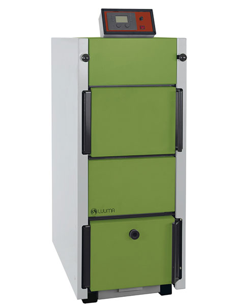 Die LUUMA SH-Serie: Kompakte, BAFA-geförderte Scheitholzkessel ab 18 kW für 53 cm Scheitholz / Pressebild