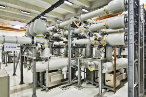 Die gasisolierte Schaltanlage wird in der unterirdischen Kaverne des Kraftwerks integriert. Pressebild: Alstom