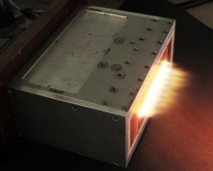 LARGE-Plasmaquelle, Breite: 150 mm, Plasma: Ar-N2 © Fraunhofer IWS Dresden