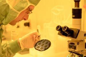 Fraunhofer ISE erzielt neuen Weltrekord für beidseitig kontaktierte Siliciumsolarzellen: TOPCon-Technologie ermöglicht 25,1 Prozent Wirkungsgrad. ©Fraunhofer ISE 