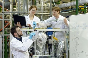 Katalyse-Forschung in der RWTH Aachen stellt Weichen für die Nutzung erneuerbarer Energien in der chemischen Produktion. / Foto: Peter Winandy