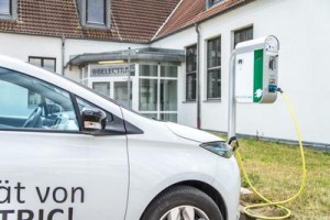 Belectric Drive betreibt über 600 Ladepunkte für Elektrofahrzeuge. Der Elektromobilität-Dienstleister liefert moderne Ladetechnik und intelligente Softwarelösungen für ein barrierefreies, schnelles und vernetztes Laden. / Pressebild