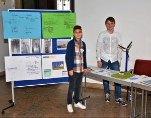 Schüler der Projektgruppe, die am Sonntag einen Stand über Windkraft im Deutschen Museum gemacht haben. / Foto: Städt. Fridtjof Nansen Realschule 
