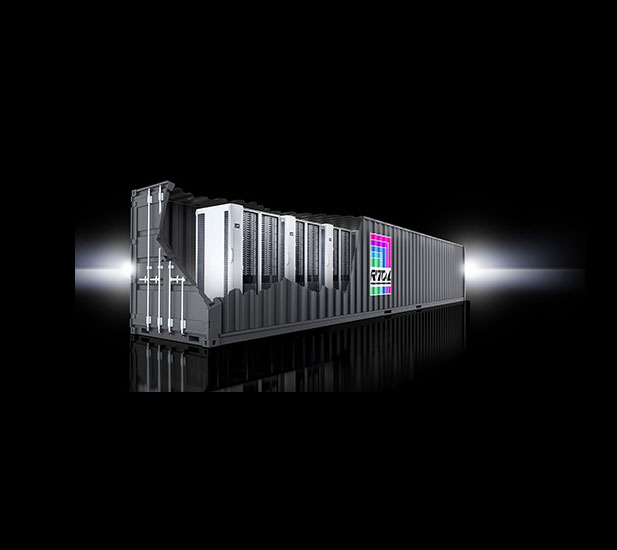 Auf der CeBIT zeigen Rittal und die iNNOVO Cloud GmbH ein sofort einsetzbares und schlüsselfertiges Cloud-Rechenzentrum im Container. / Pressebild: Rittal