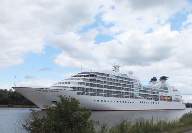 emissionsarmen Flüssigerdgas an Bord von Kreuzfahrtschiffen / Foto: HB