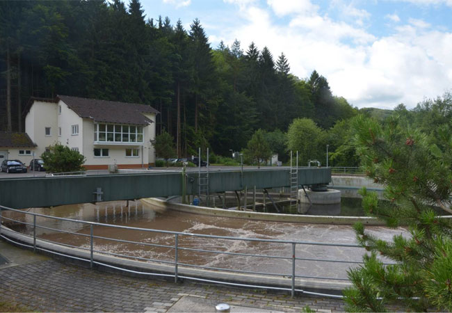 Pressebild: Verfahrens zur Freisetzung von Phosphor aus Klärschlamm in zwei kommunalen Kläranlagen