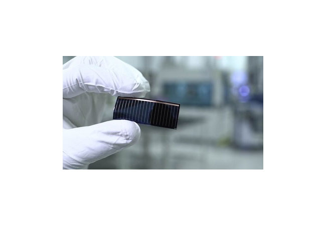 Pressebild: Hanergy und Audi unterzeichnen Absichtserklärung über strategische Zusammenarbeit bei Dünnschicht-Solarzellentechnologie