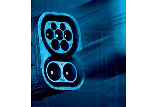 Stecker eines Elektrofahrzeugs Foto: PTB