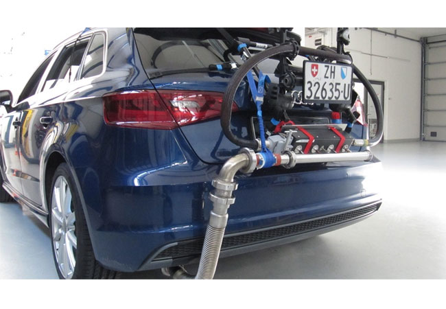 Ein Audi A3 mit dem Messrucksack für RDE-Messungen (Real Driving Emissions): Diese Emissionsmessung im realen Strassenverkehr ist für die Zulassung neuer Fahrzeugtypen ab 1. September 2017 verbindlich. Bild: Empa