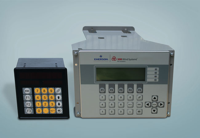 SSB Wind Systems liefert zunehmend Schlüsselkomponenten für Drittsysteme und stellt hierzu u. a. Retrofits wie diesen zentralen Pitchcontroller bereit. Mit speziellen Installations-Kits lässt sich die Pitchsteuerung problemlos in die bestehende Systemumgebung integrieren.