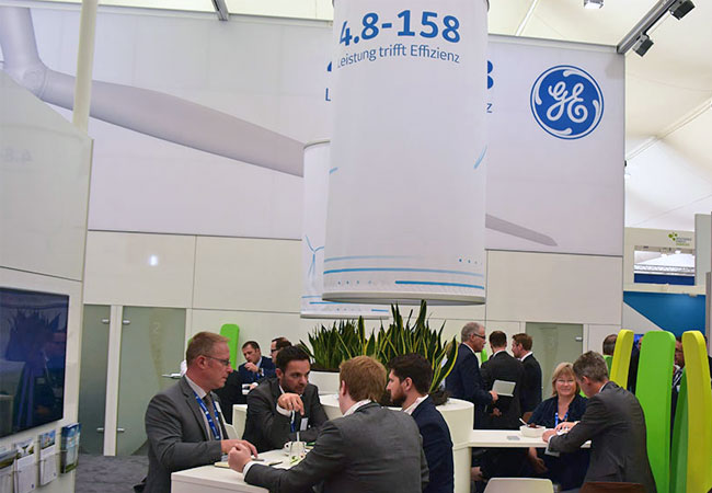 GE Renewable Energy präsentiert seine größte Onshore-Windenergieanlage zur HUSUM Wind / Foto: HB