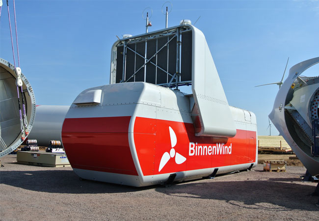 Pressebild: Binnenwind ist eine gemeinsame Projektentwicklungsgesellschaft der WSW Energie & Wasser AG und der Kraftwerke Mainz-Wiesbaden AG. Mit der Windkraftanlage Kahlenberg II wurde das erste Vorhaben im Sommer umgesetzt.