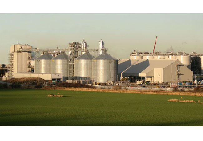 Pressebild: Bioethanolwerk Ensus der CropEnergies AG in Wilton, Großbritannien. Quellenangabe: "obs/Bundesverband der deutschen Bioethanolwirtschaft e. V./Ensus / CropEnergies AG"