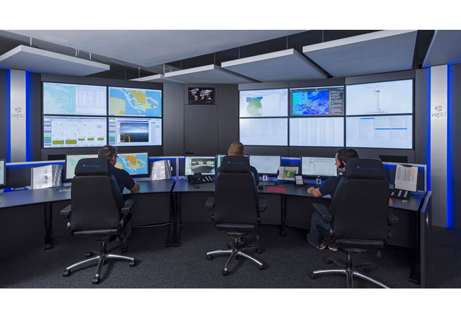 Pressebild: Quelle-wpd-windmanager-In-der-Leitwarte-überwacht-wpd-windmanager-alle-Windparks-rund-um-die-Uhr