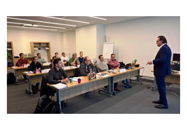 Pressebild: Die Teilnehmer reagierten sehr positiv auf das neue Angebot der DWPA. Eine Folgeveranstaltung wird vom 27.-29. Juni in Berlin angeboten.