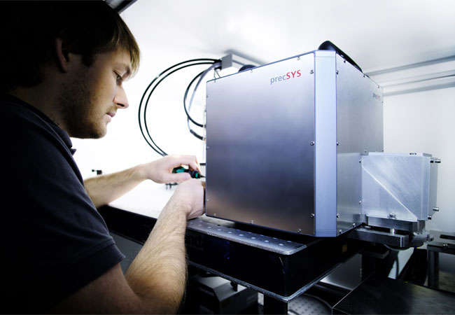 Pressebild: Kundenservice für Laser-Scan-System / SCANLAB GmbH