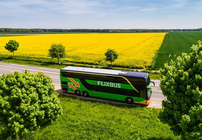 Pressebild: FlixBus testet als weltweit erster Anbieter E-Busse im Fernverkehr