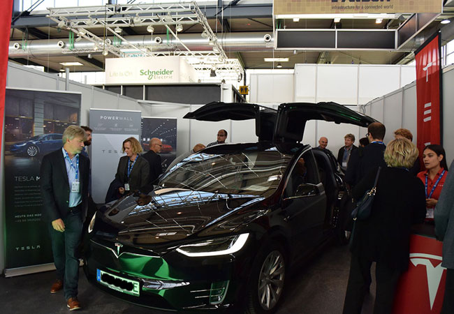TESLA X / Foto: HB