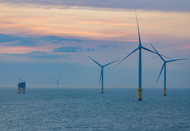 Pressebild: All 87 turbines are now installed at the Walney Extension wind farm