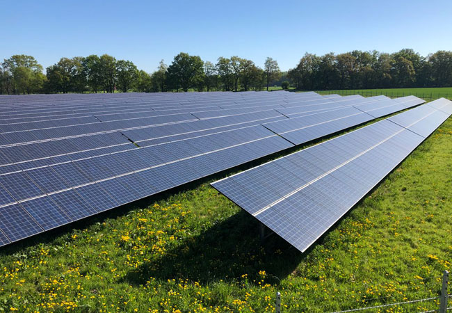 Pressebild: Solaranlage in Bützow. Bildnachweis: WEMAG/Ronald Kelm