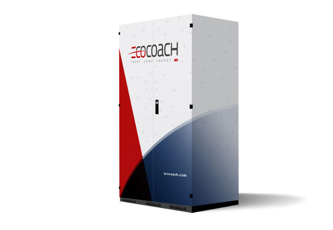Pressebild: Bildquelle: ecocoach Das ecoBatterySystem mit einer Kapazität von bis 65 kWh verbindet als Energiezentrale des Gebäudes Energiemanagement und Smart Home Funktionen.