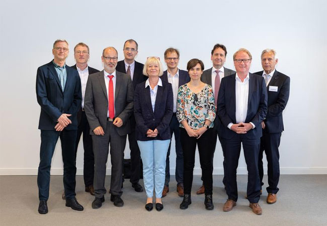 PM: v.l. M. Geraedts, M. Härter, W. Hoffmann, P. Falkai, M. Klinkhammer-Schalke, J. Schmitt, J. Köberlein-Neu, K.E. Dreinhöfer, H. Pfaff, E.A.M. Neugebauer / www.photernity.de