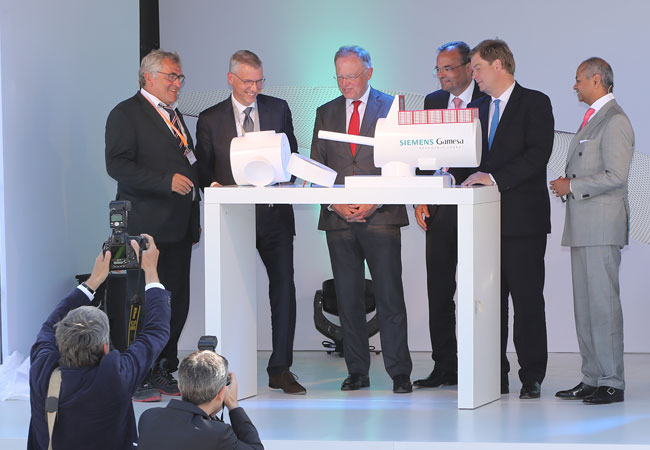 Pressebild: Siemens Gamesa feiert Einweihung seiner Fertigung für Offshore-Maschinenhäuser in Cuxhaven
