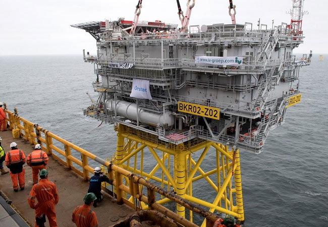 Pressebild: Offshore-Umspannstation im Windpark Borkum Riffgrund 2 installiert