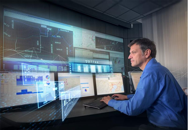PB: Die in REGEES erarbeiteten Betriebskonzepte müssen auch in die Leitwarten der Zukunft eingebunden werden. / Foto: SIEMENS AG