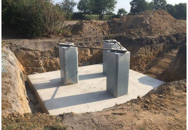 BU: Das Fundament ist in Arbeit, und der Errichtung des Sensorturms steht bald nichts mehr im Weg. Der Windpark Kührstedt-Alfstedt wird schon kurzfristig der erste von der DFS abgenommene Park im neuen Detektionsbereich der Quantec Sensors sein. © Quantec Sensors GmbH