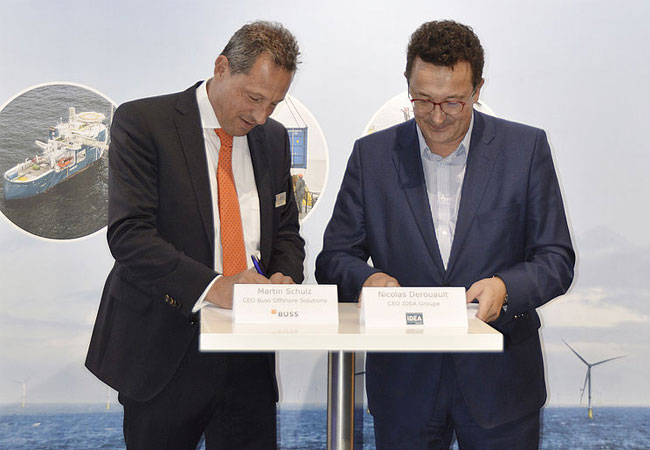 Pressebild: Image signing MoU and image Martin Schulz