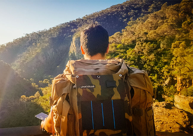 Pressebild: LINK SOLAR UNIVERSAL SOLAR CHARGER