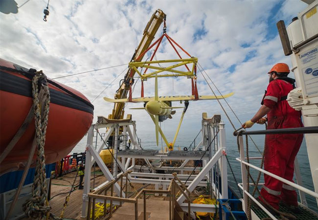Pressebild: Kite flight-61 / Minesto's marine energy converter DG500 during the commissioning program in Holyhead Deep, Wales / Photographer: Minesto