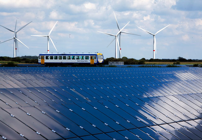 Pressebild: Wind Solar Triebwagen