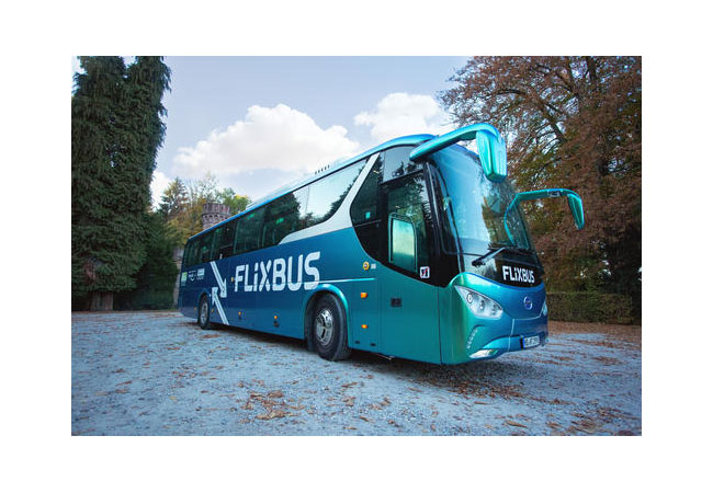 Pressebild: © Greenpeace Energy beliefert Deutschlands ersten Elektrofernbus mit sauberem Strom