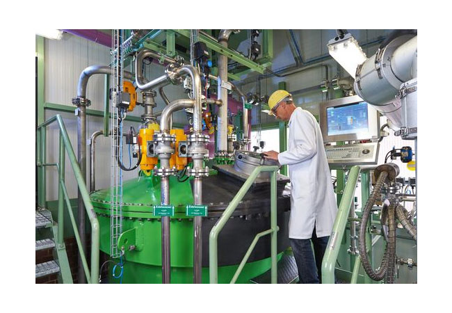 PB: Der Spezialchemie-Konzern LANXESS investiert in seine Ionenaustauscher-Produktion in Leverkusen. Foto: LANXESS AG