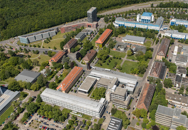PB: Der Uni-Campus in Saarbrücken. Foto: Luftbildcentrum