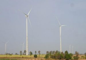 PB: Erstes Projekt erfolgreich umgesetzt: Hybridtürme der Windfarm Thepharak. Bildquelle: Max Bögl Wind AG