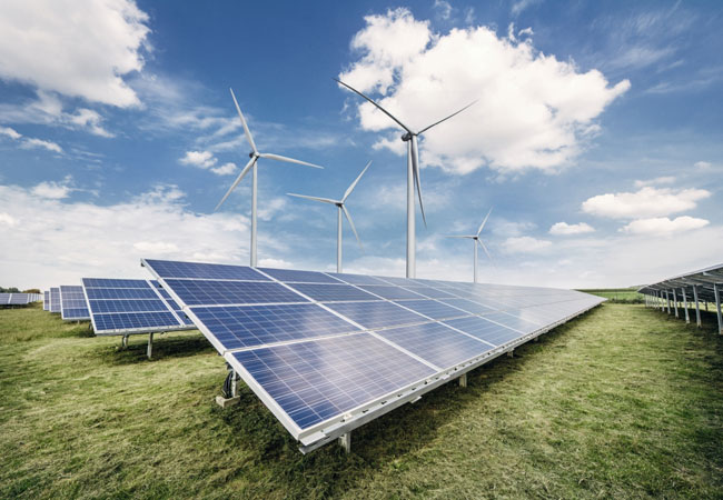 PB: BayWa r.e. hat 2018 insgesamt 21 Erneuerbare-Energien-Projekte mit einer Gesamtkapazität von rund 450 MW verkauft