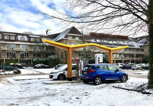 PB: Fastned-fast-charging-station-at-Van-der-Valk-Hotel_-Gladbeck_Germany