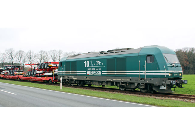 Bilderunterzeile: Bild 1 (Zug): e.g.o.o.-Güterbahn absolvierte erfolgreiche Testfahrt mit Spezialtransport quer durch Europa. (Copyright e.g.o.o.)
