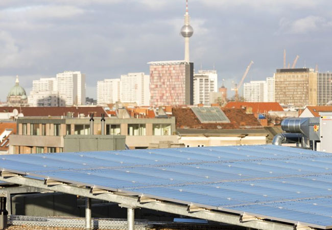 PB: Im Großstadtdschungel mit Erneuerbaren Energien / Fotos: Paul Langrock/ Agentur für Erneuerbare Energien.
